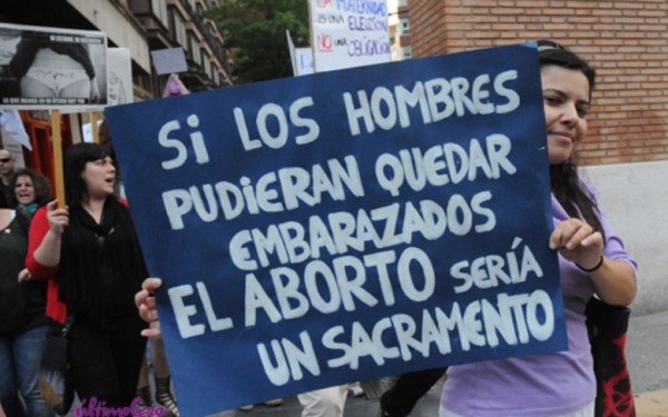 Los referentes de la Campaña Nacional se concentrarán en el Congreso desde las 9.30 para terminar con un nuevo "pañuelazo", bajo la consigna "Ni una muerta ni una presa más por aborto clandestino".