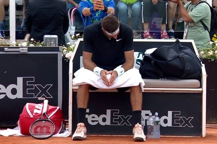 Del Potro abandonó en el Masters 1000 de Roma y activó alarmas para Roland Garros.