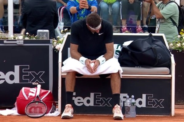 Del Potro abandonó en el Masters 1000 de Roma y activó alarmas para Roland Garros.