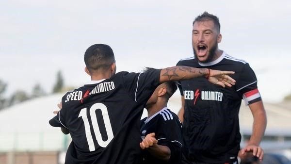 Riestra hizo una buena campaña pero el descuento de puntos lo mando al descenso.
