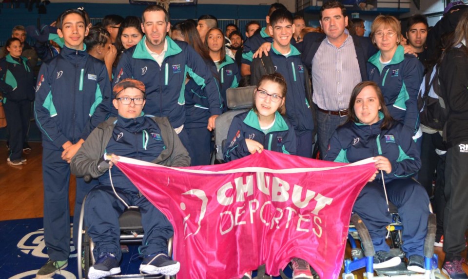 La delegación chubutense que participó en los Juegos ParaEpade, en Santa Rosa, La Pampa, se quedó con un meritorio segundo puesto.