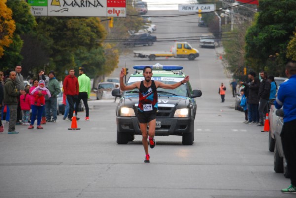 Matías Vivas se quedó con la corrida que unió Gaiman y Trelew, hoy por la mañana.