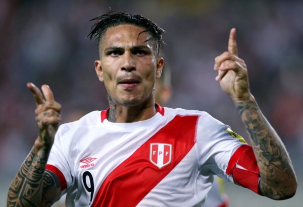 Lo celebra todo Perú: Paolo Guerrero finalmente jugará el Mundial de Rusia 2018.
