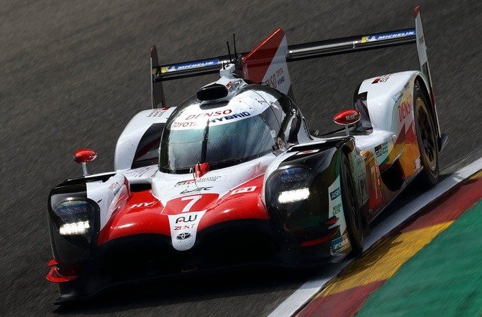 "Pechito" López, el japonés Kamui Kobayashi y el británico Mike Conway, hicieron "pole" con el Toyota Gazoo Racing pero por un error administrativo largan últimos desde boxes.