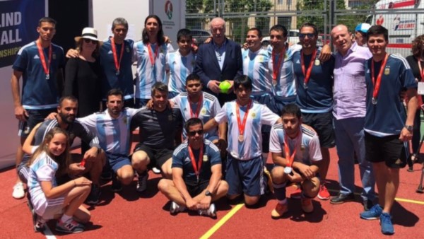 Héroes igual! Los Murciélagos no pudieron con Brasil en la final del Mundial-