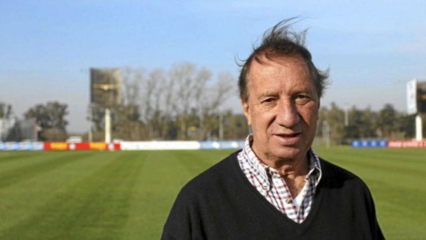 Bilardo fue dado de alta y ya se recupera en la casa.
