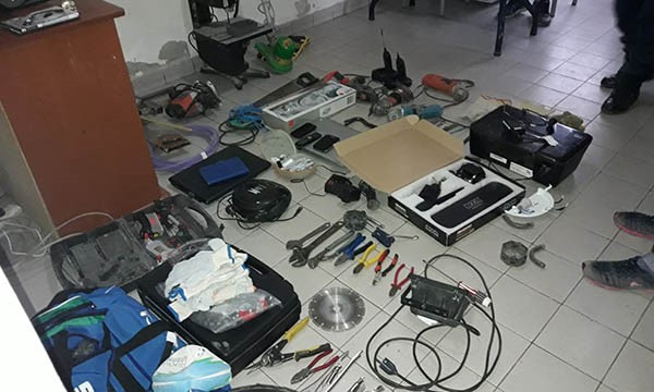 Los elementos incautados en los allanamientos eran de veinte robos.