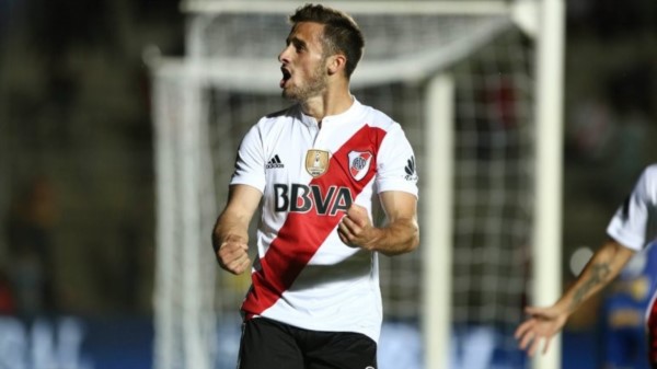 Gallardo está pensando en Angileri, el lateral de Godoy Cruz, para reforzar a River en caso de que se vaya Saracchi.