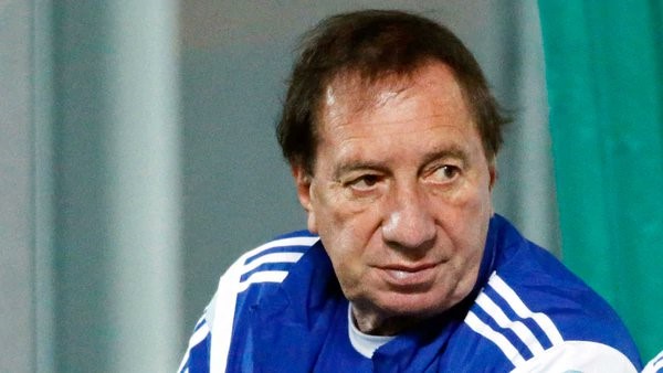 El Doctor Bilardo fue operado del Síndrome de Hakim Adams.