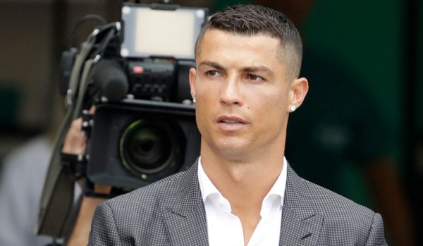 Acusado de violación, Ronaldo dijo ser un "ejemplo".