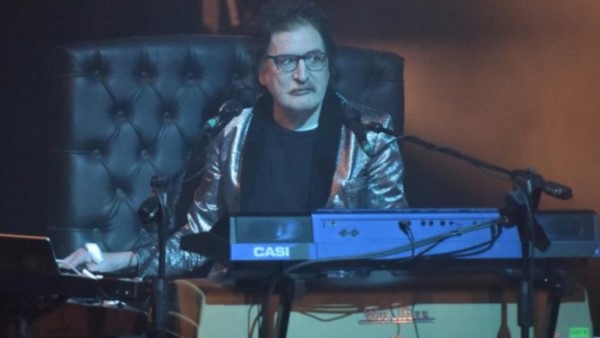 El célebre músico y compositor Charly García insultó al presidente Mauricio Macri durante un recital que brindó en Córdoba. (La Voz)