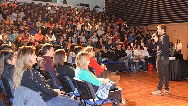 “Las energías renovables marcan el futuro del mundo”, dijo Herrera.