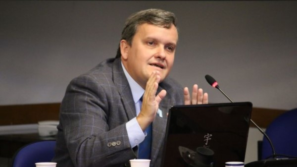Abram tiene una inclinación liberal, pero no es un simpatizante de la dolarización. (foto gentileza diario El Cronista).