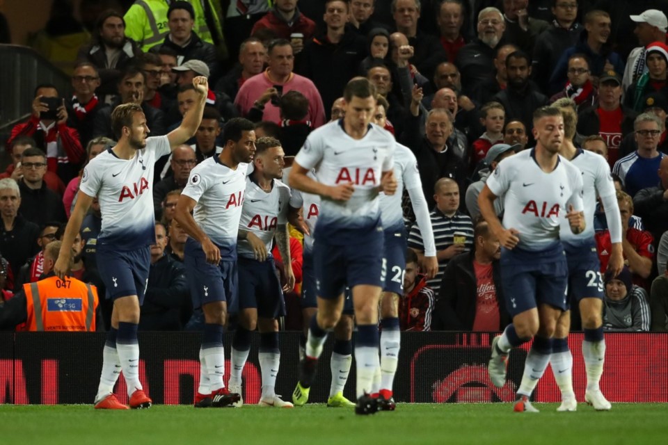 Kane, goleador del Tottenham, marcó la apertura del marcador.