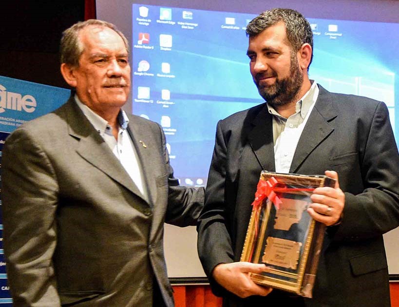 Durante la velada se entregaron reconocimientos.