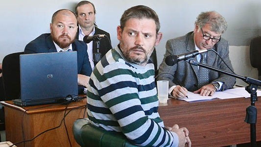 Experto. Fernando Costa explicó el informe fotográfico y más detalles del incendio en la empresa.