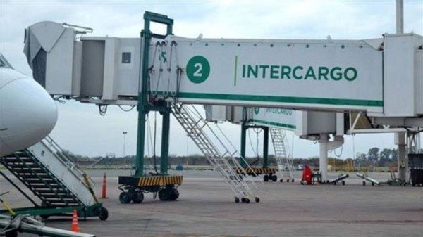 El Gobierno derogó una medida de 2001, que permitía el virtual monopolio de la empresa estatal Intercargo para servicios de asistencia en tierra en aeropuertos de todo el país.