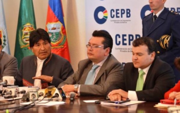 "Es hora de que el gobierno (de Evo Morales) nos convoque, sobre todo a los exportadores, para diseñar estrategias sobre el tipo de cambio", dijeron los empresarios. (Archivo)
