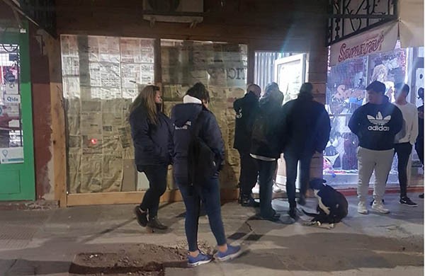 Personal policial y municipal acudieron al sitio donde se alertó sobre el desarrollo del evento.
