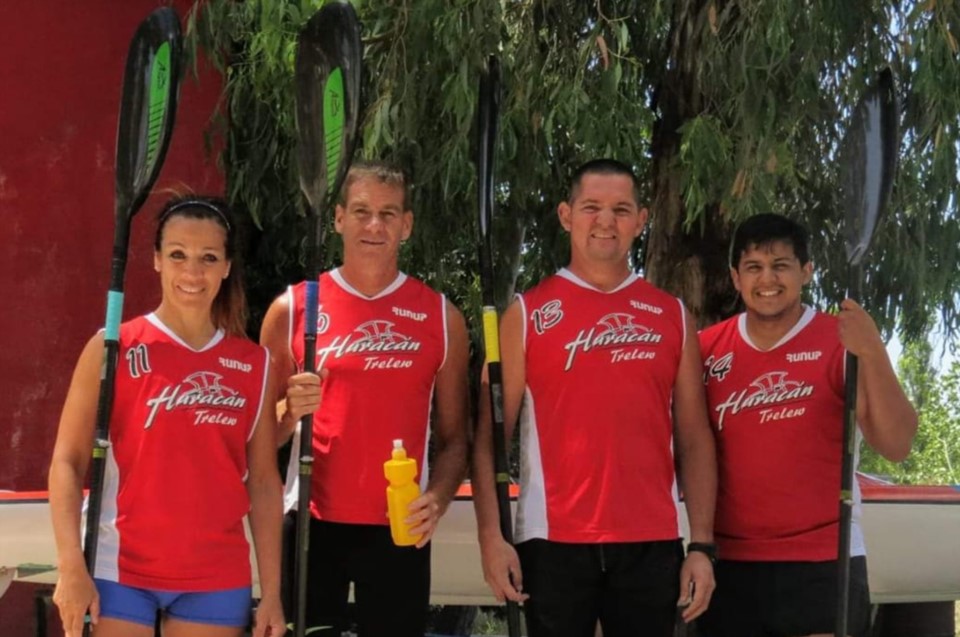 Cecilia Luna, José Fernández, Horacio Quiroga, y Abdías Chávez, palistas de Huracán que participarán.