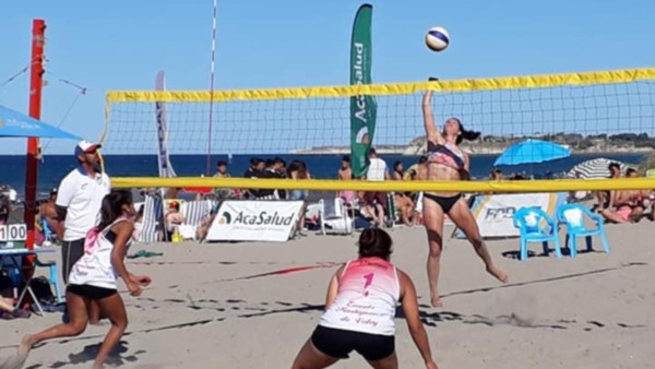 Las locales Giménez-Vargas ganaron en la rama femenina. Participaron del certamen más de treinta duplas.