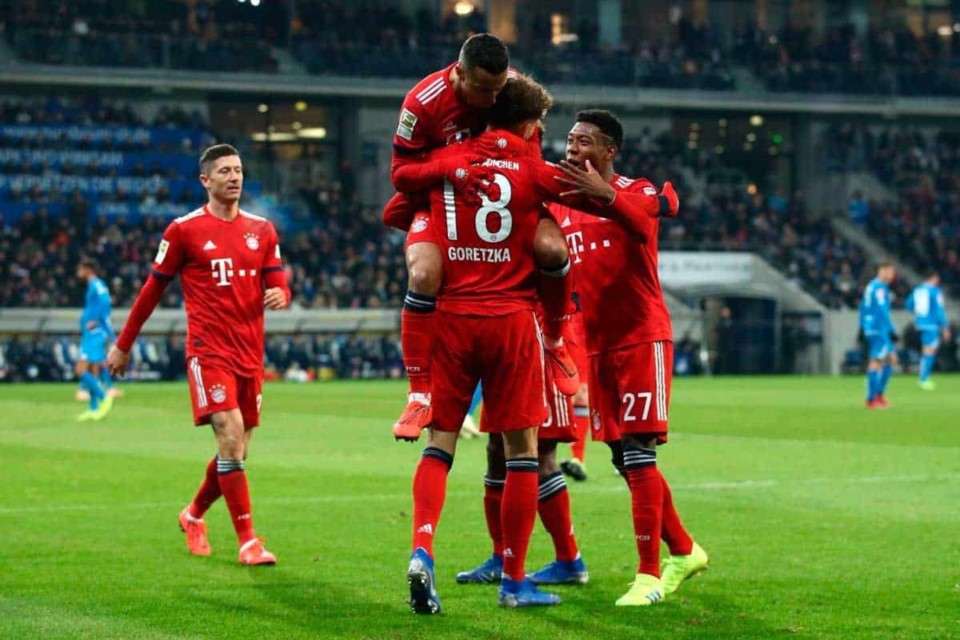 Bayern Múnich reinicia la Bundesliga con triunfo de 3-1 sobre Hoffenheim.