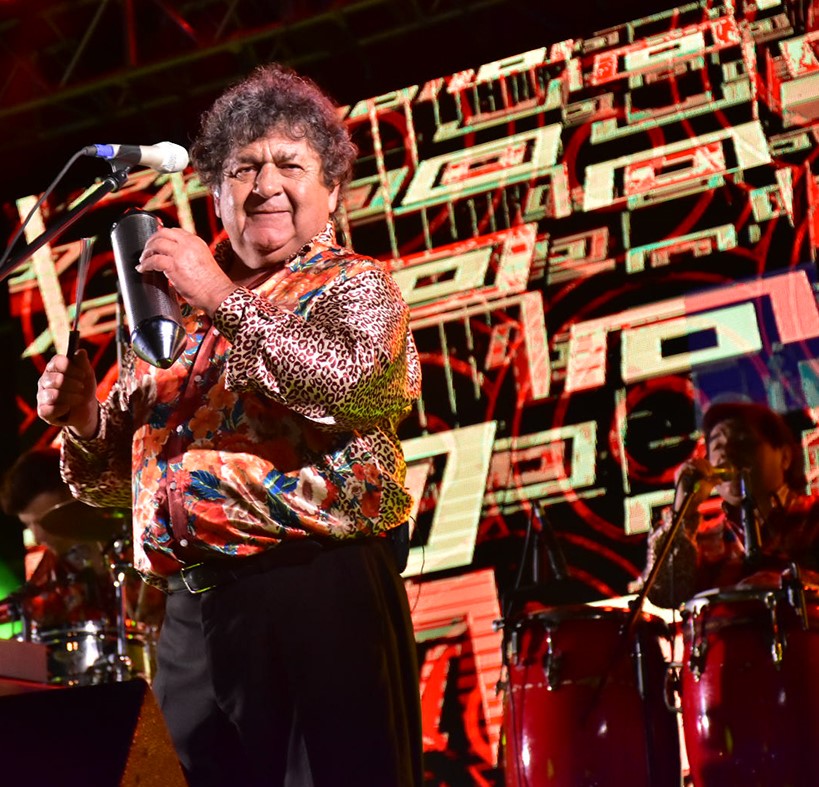 Los Palmeras regalaron un show impresionante.