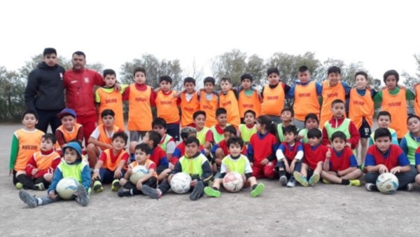 Los 28 chicos de Planta de Gas Junior se medirán con equipos de alto nivel internacional en Santa Fe.