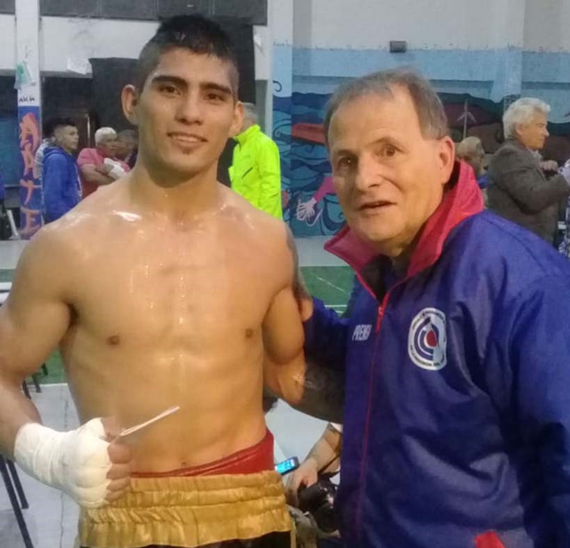 Mauro Corbalán junto al periodista deportivo Rubén Darío Vega.