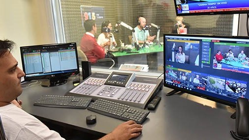 El programa que conducen Federico Sánchez y Luly Barcia con la operación técnica de Luciano De Maio abrieron la programación en vivo junto a Esteban Galo y Diana Owen.