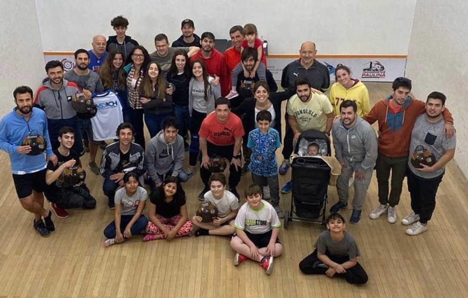 Los jugadores en La Martineta. Fue un fin de semana a puro squash en el marco de la fecha 2 del Circuito.