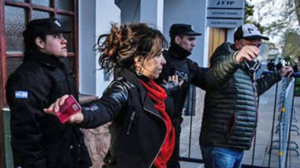 La declaración de testigos se demoró por la requisa a Sergio Maldonado y la abogada de la familia.