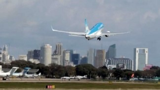 Está la programación de los tres vuelos que llegarán desde Aerolíneas a Chubut, donde se calcula que hay esperando 800 personas.