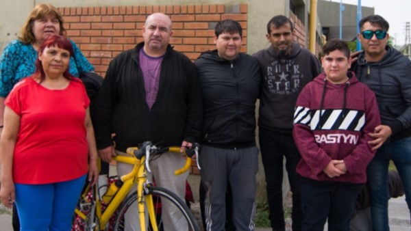 Momentoen que la delegación parte a Esquel para participar de la 1ra Olimpiadas de Transplantados.