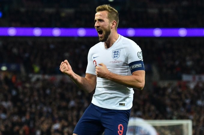 Harry Kane marcó un "hat trick". Lleva 11 goles en 7 partidos de eliminatoria rumbo a la Euro.