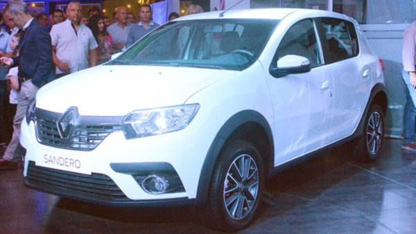 Nuevas versiones del Sandero, Stepway y Logan fueron presentadas en Trelew