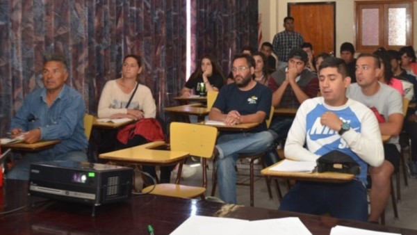 Curso. Los trabajadores de un sector clave aprendieron varias normas acerca de su oficio en el Valle. 