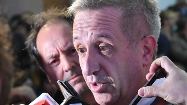 El ministro dio precisiones sobre el cronograma de pagos a estatales.