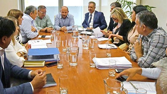 El ministro Antonena fue a explicar los principales puntos del Presupuesto 2020 que elevó el Ejecutivo.