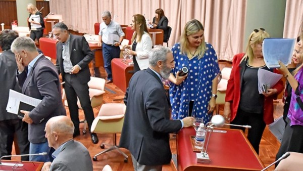Los diputados del PJ buscan replicar lo que se hizo en el Congreso.