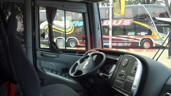 Los controles se efectúan tanto en la puerta de los colegios como en la ruta.