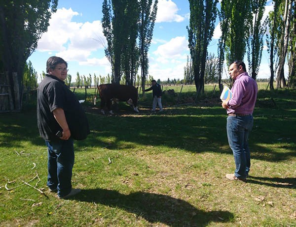 Productores de ganado recibieron créditos para el sector.