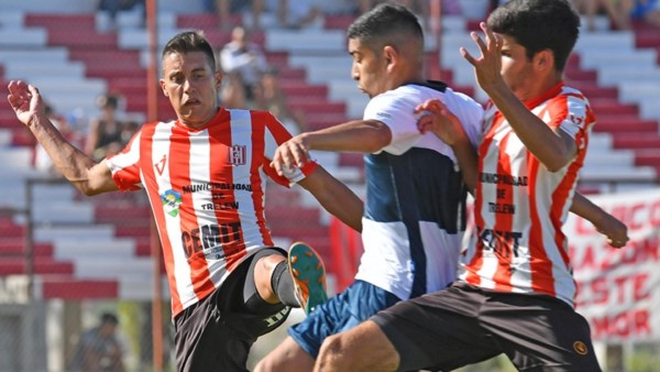 Racing Club, invicto en el Regional, recibe hoy a la CAI de Comodoro.