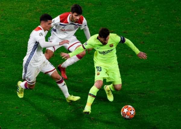 Barcelona definirá en casa su pase a cuartos de final ante el Lyon. 