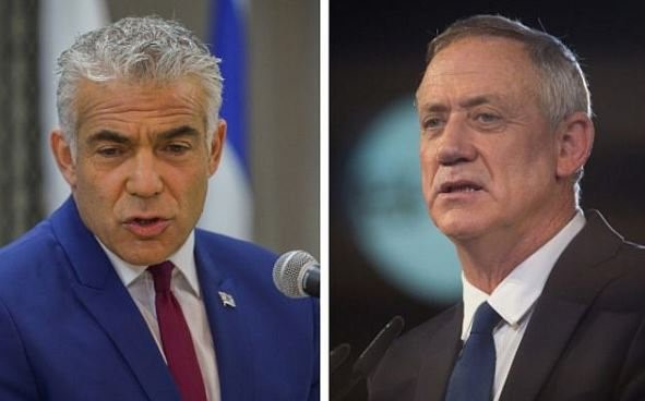 Gantz (a la derecha de la imagen) es un respetado ex militar, antiguo jefe del Estado Mayor, y el político centrista Yair Lapid