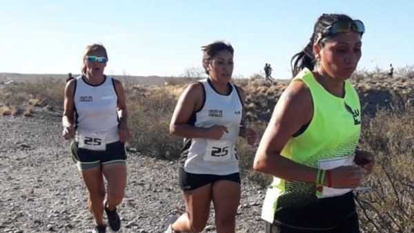 “La Villa Trail Run” se corrió sobre las bardas y senderos de tierra.
