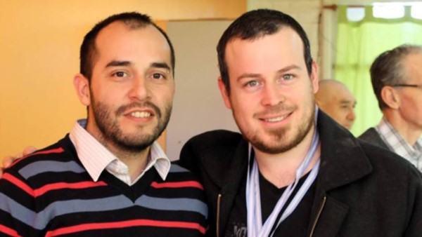Federico Rodríguez (izquierda), presidente saliente, junto a Marcos Pirola (derecha), el nuevo presidente. 