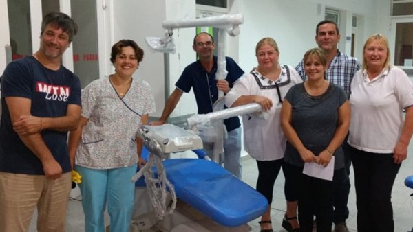 El sillón fue adquirido con fondos recaudados en evento solidario. 