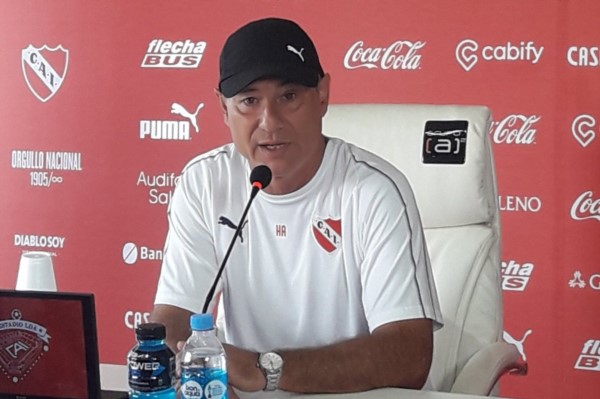 Para muchos, Independiente no cumple sus objetivos y el ciclo de Ariel Holan se llena de interrogantes