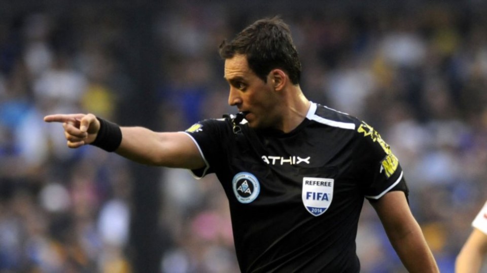 Vuelve Rapallini a dirigir a Racing. El antecedente más recordado, el clásico de Avellaneda de 2014.